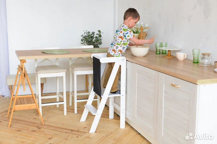 Растущие стулья и парты оптом