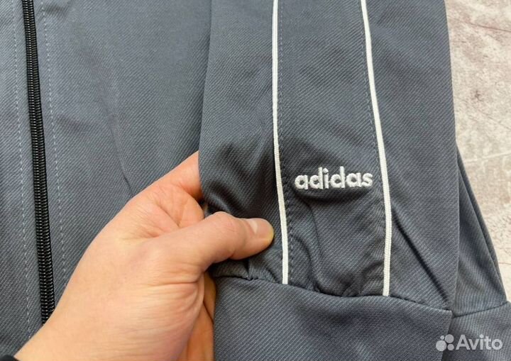 Спортивные костюмы Adidas комфортные