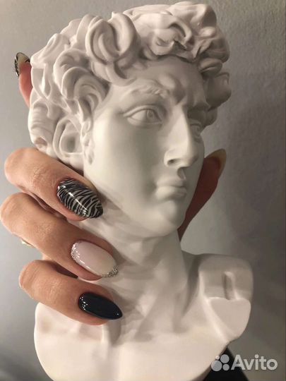 Маникюр/педикюр Район Триумфа