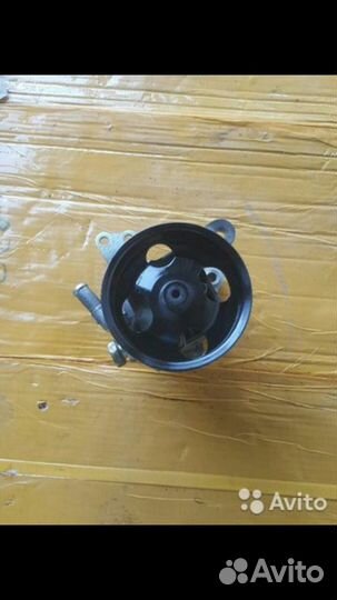 Насос гура Nissan Infiniti