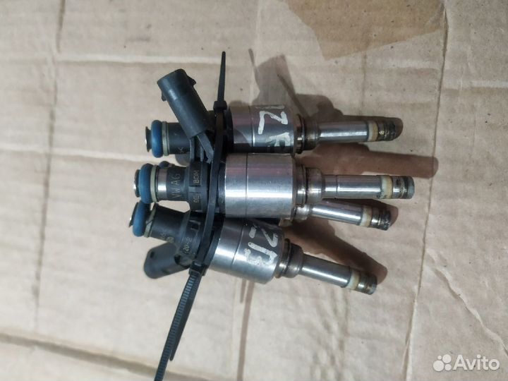 Форсунка топливная VAG 06H906036G 06H906036S