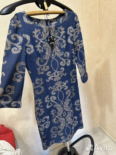 Платье женское 42 44