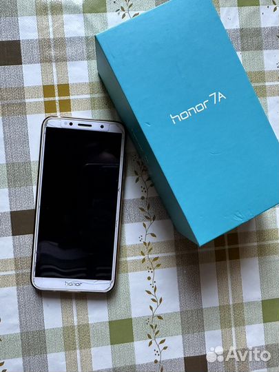 Телефон honor 7а