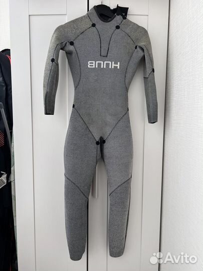 Гидрокостюм для плавания