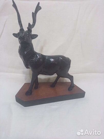Олень-статуэтка из СССР