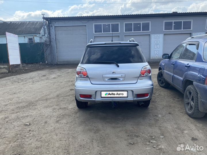 Mitsubishi Outlander 2.4 AT, 2007, 237 000 км
