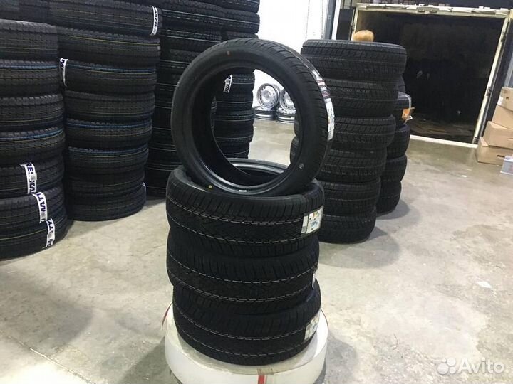 Arivo Winmaster ProX ARW3 215/45 R17 91V