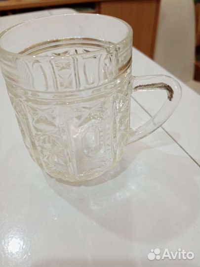 Стеклянная кружка