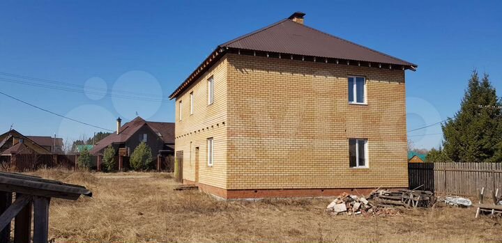 Дом 237 м² на участке 11,8 сот.