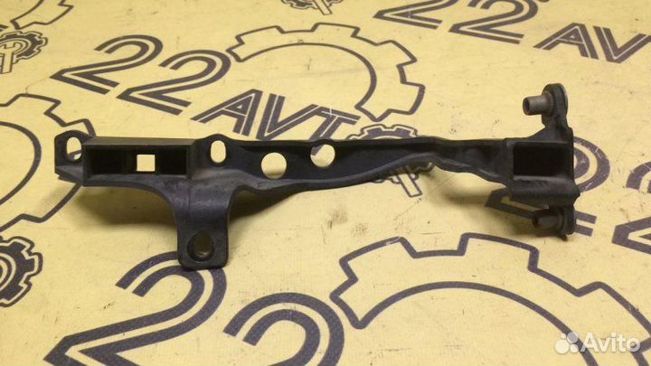 Крепление фары правое Volkswagen Touareg 7L AZZ