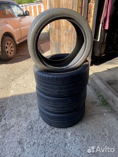 Yokohama Advan Sport V105 275/35 R19