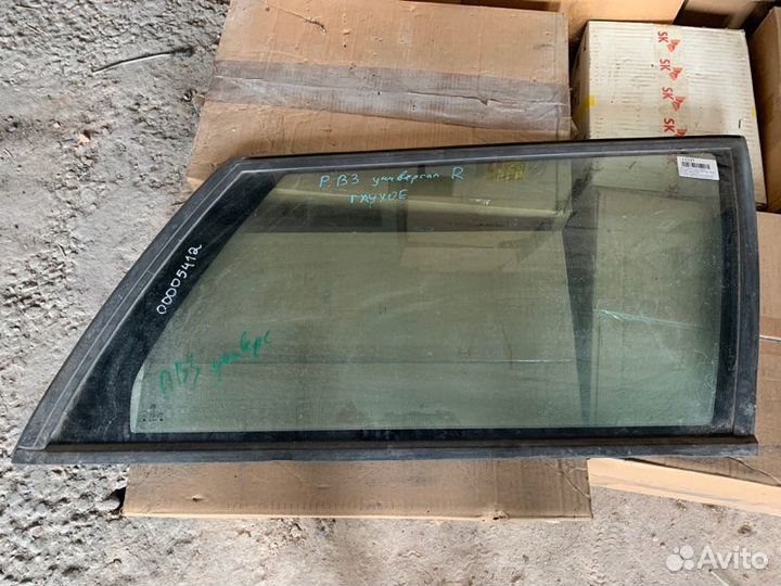 Стекло кузовное глухое правое Volkswagen Passat