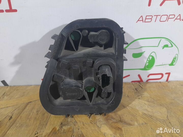 Плата заднего правого фонаря наружного Renault Flu