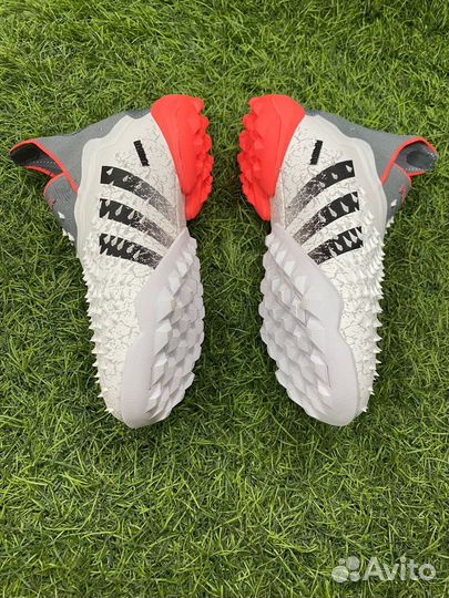 Сороконожки adidas predator