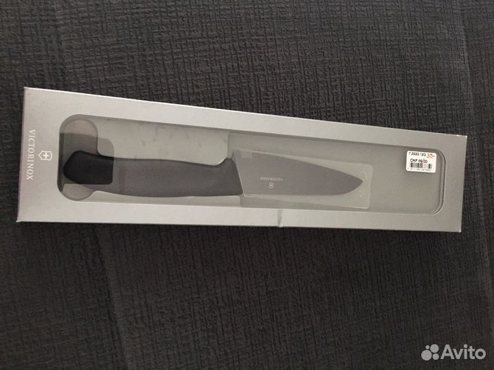 Швейцарский кухонный нож Victorinox