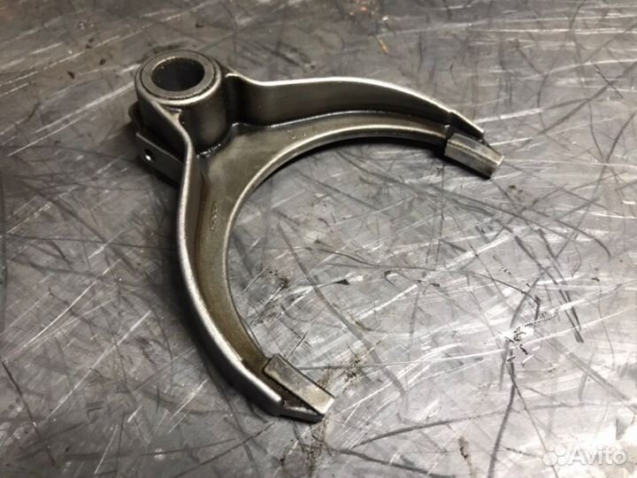 Вилка пятой передачи Ford Focus 2 2005-2011