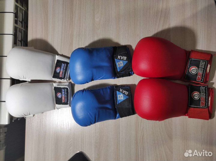 Перчатки для единоборств