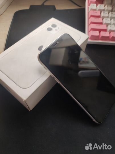 iPhone 11, 64 ГБ