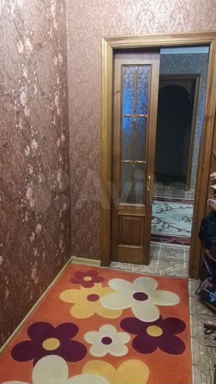 4-к. квартира, 67 м², 4/9 эт.