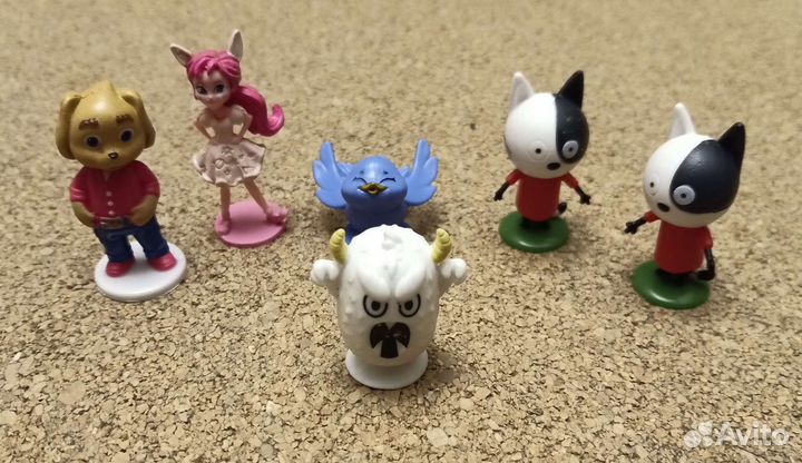 Игрушки из шоколадных яиц