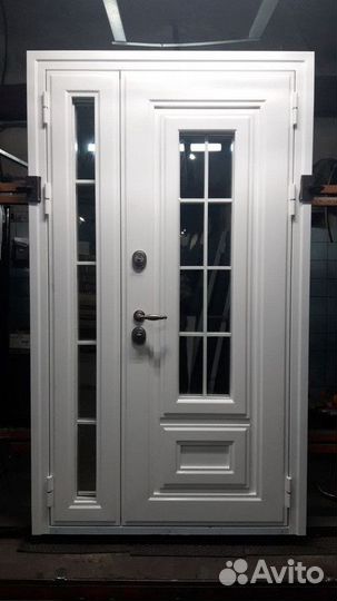 Двери входные новые