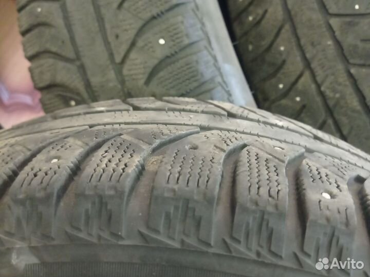 Bridgestone Ice Cruiser 7000 205/55 R16