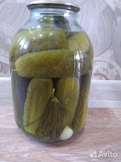 Огурцы, помидоры