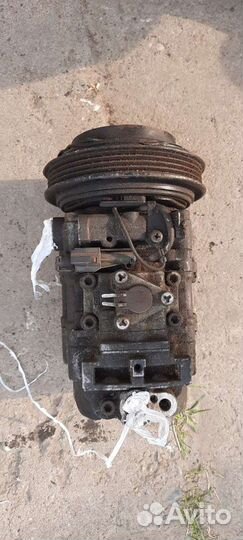 Компрессор кондиционера EJ20 Subaru Legacy