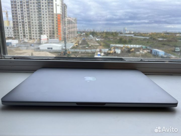 MacBook Pro 13 (2020) / M1 / Space Gray 16/1TB рст