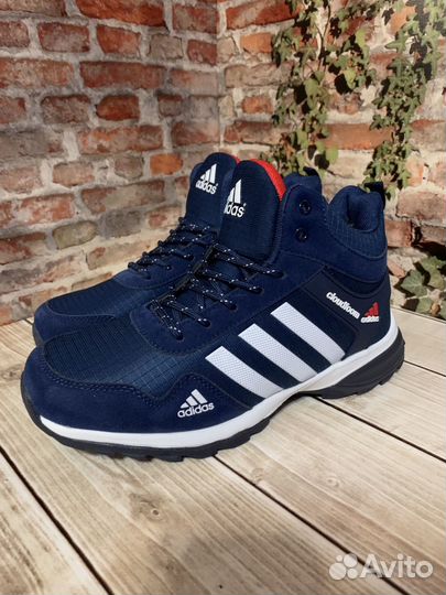 Adidas Зимние с мехом подростковые кроссовки