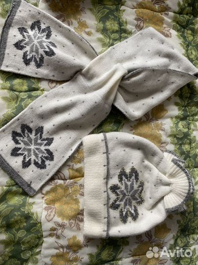 Комплект шапка и шарф