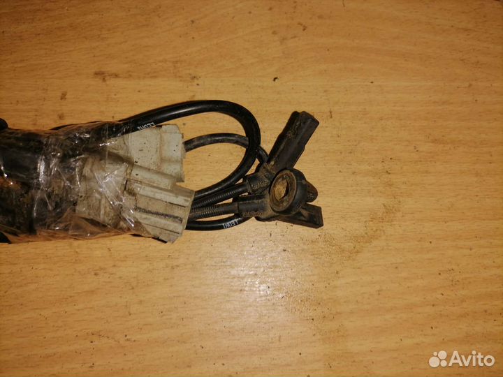 Датчик abs передний Ford Focus 1