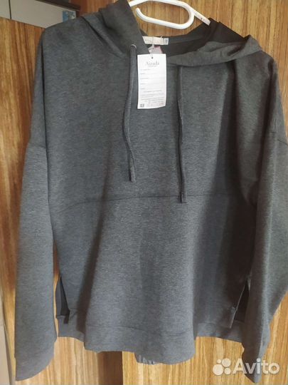 Спортивный костюм женский 46 новый