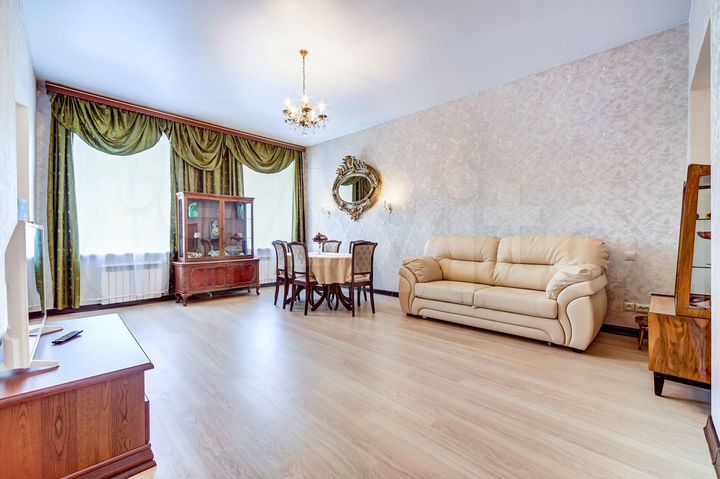 3-к. квартира, 80 м², 3/3 эт.