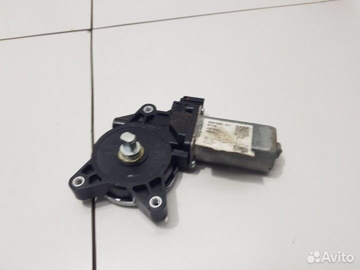 Моторчик заднего левого стеклоподъемника