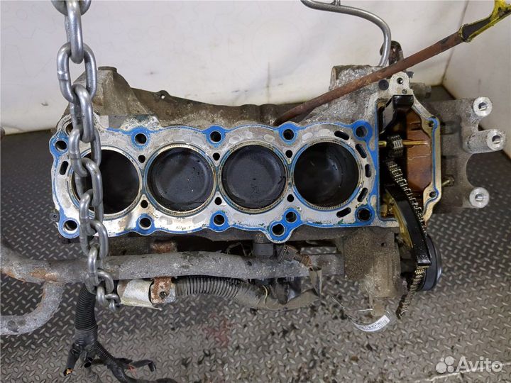 Блок цилиндров Nissan Micra K12E, 2005