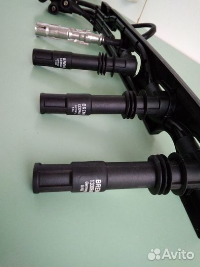 Адсорбер на Гольф 4 1.4