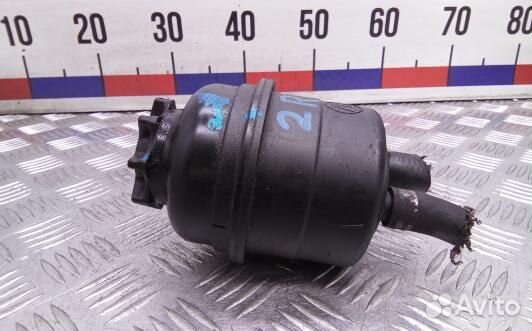 Бачок гу mercedes benz vito W638 (2RT08NO01)