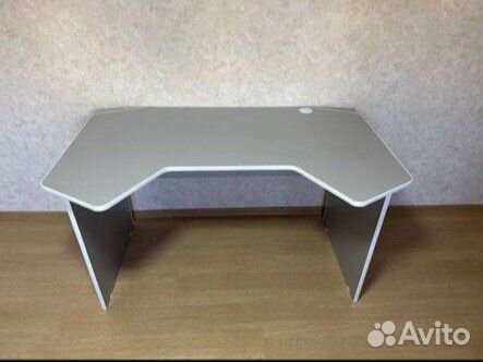 Стол компьютерный (новый)