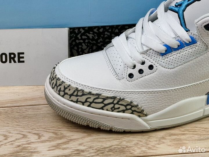 Кроссовки Nike Air Jordan 3 Retro UNC