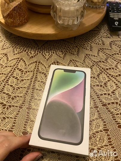 Силиконовый чехол на iPhone 14