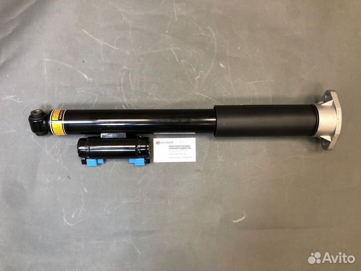 Правый амортизатор mercedes C W205 А2053204430