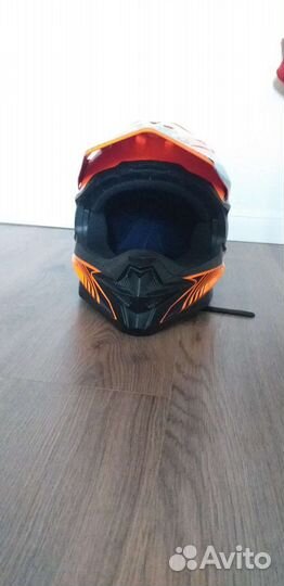 Кроссовый шлем