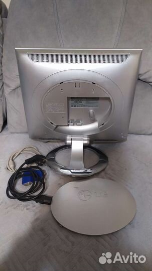 Монитор LG Flatron L1720B