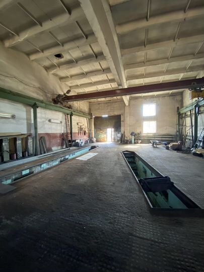 Производство, 300 м²