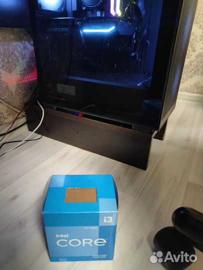 Intel core i3 12100f box