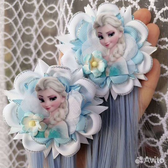 Бантики с прядями