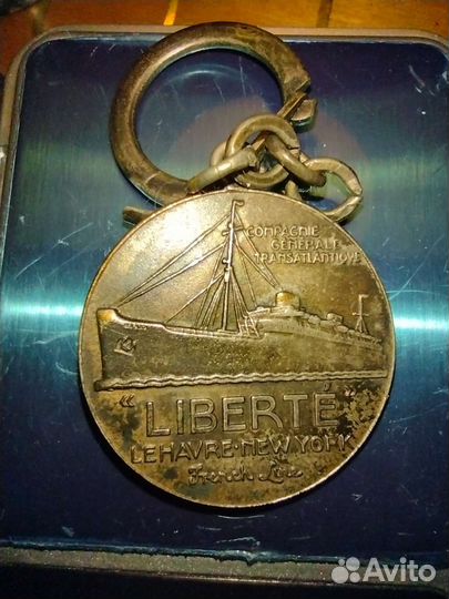 Медаль брелок антиквариат серебро редкость