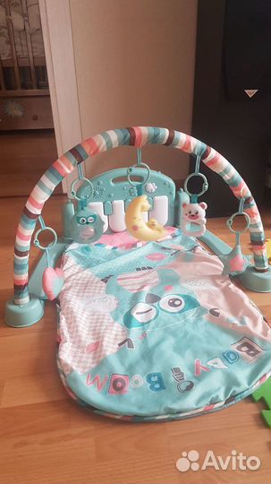 Развивающий коврик с пианино