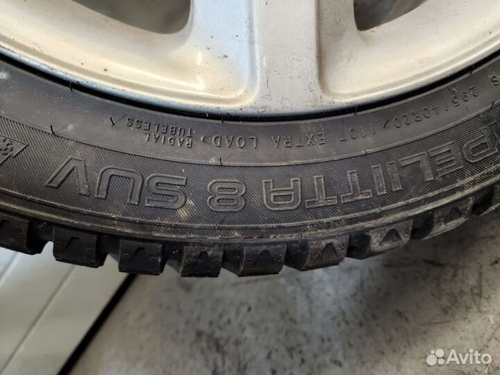 Nokian Tyres Hakkapeliitta 8 SUV 295/40 R20
